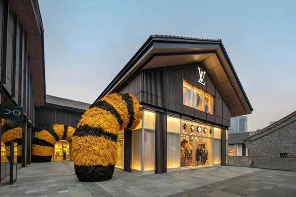 成都奢侈品消费有多猛?古驰太古里店问鼎全球销售冠军 成都奢侈品消费有多猛?古驰太古里店问鼎全球销售冠军