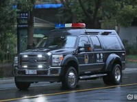 上海街头豪华车巡游，你能认出几辆