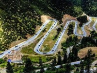 川藏线上的那些废弃“豪车”，为何没人敢捡？背后到底有何原因？