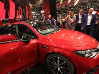 全球豪车,扎堆首秀上海车展
