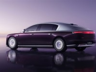 华为首款百万级豪车!鸿蒙智行尊界S800登上《春晚》舞台