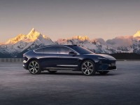 国产豪车开启交付，世界500强董事长提车