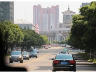 直击：朝鲜街头三大“豪车”背后的故事