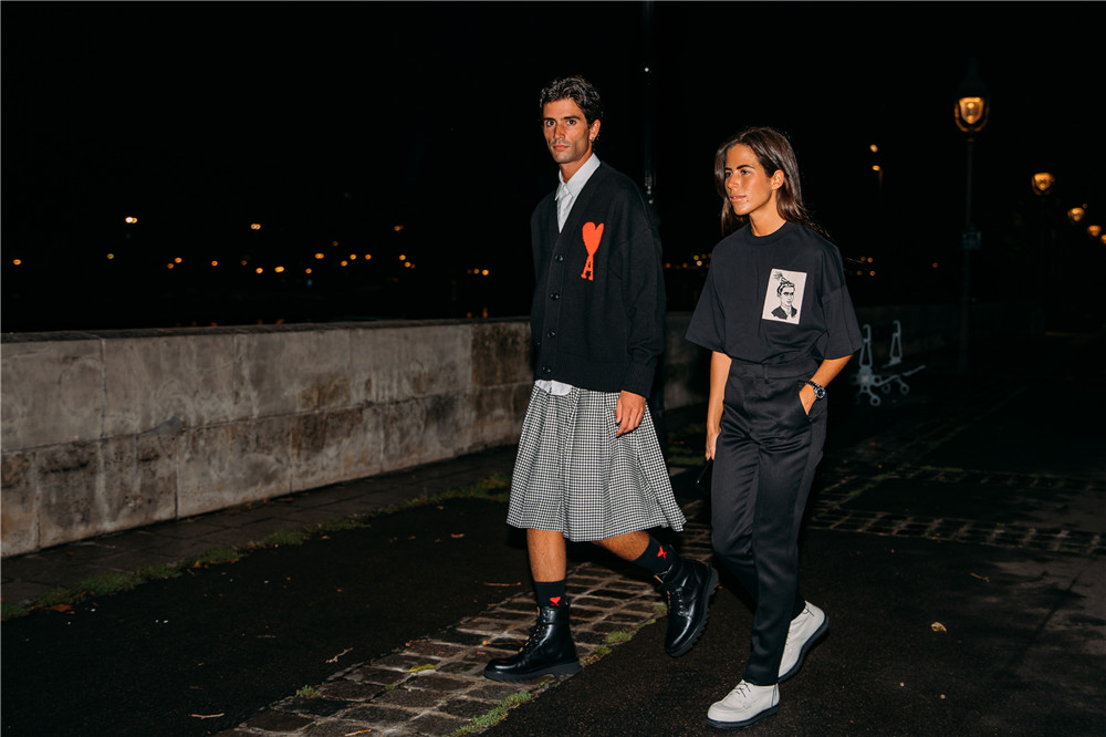 018-Marc Forne and Nina Urgell Cloquell by STYLEDUMONDE Street Style Fashion Photography_95A7067FullRes.jpg