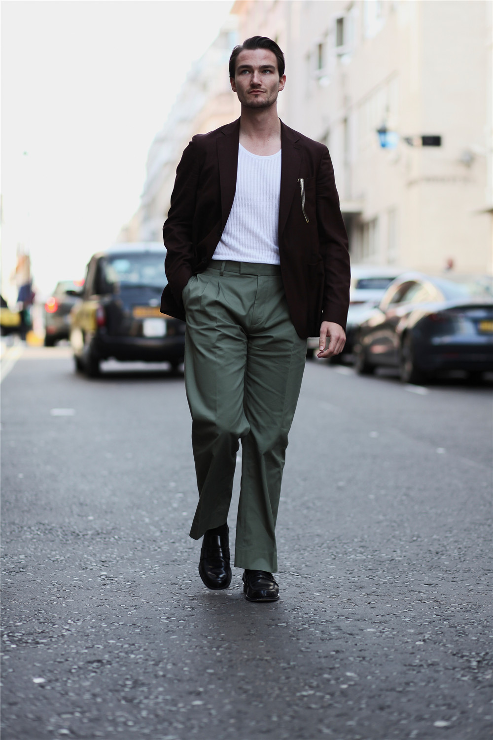 020-London-SS21-Street-Style-vogue-240920-credit-Paul-Gonzales-33.jpg